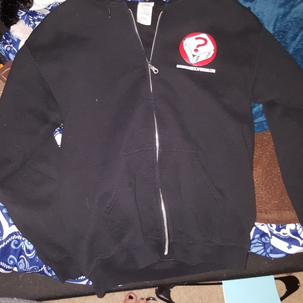 sweatshirt